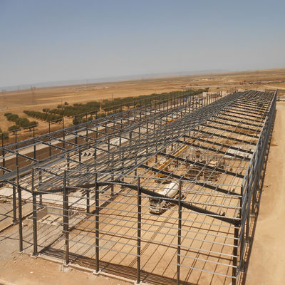 Construction de structures métalliques préfabriquées en acier