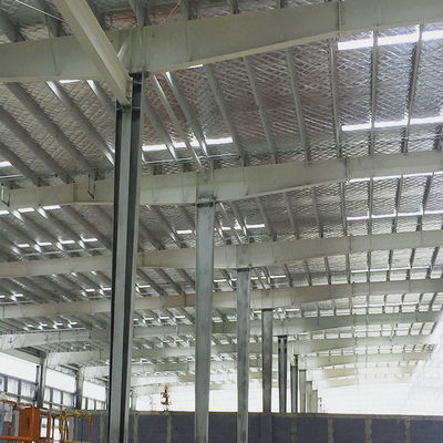 Bâtiment d'entrepôt en acier métallique préfabriqué léger avec une haute résistance sismique