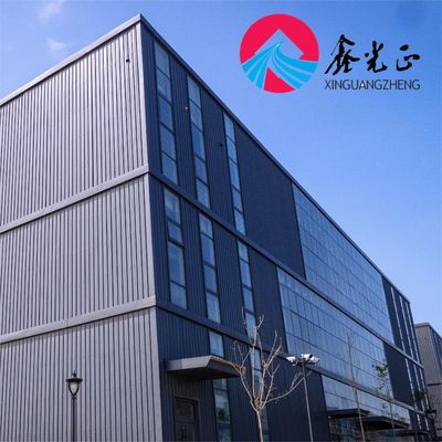 Atelier de construction préfabriquée en acier avec fenêtres en aluminium