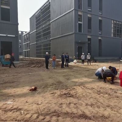 Q355B bâtiment de bureaux à structure en acier à plusieurs étages