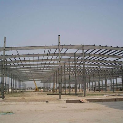Atelier de construction de structures en acier à soufflage par tir OEM Bâtiments préfabriqués en acier