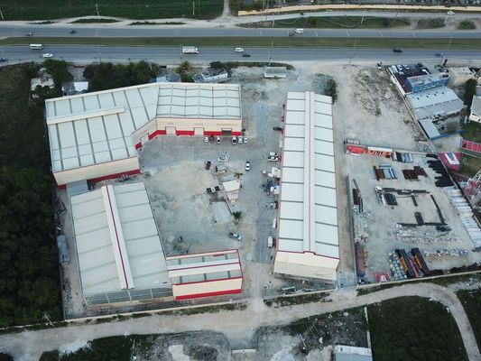 Construction de bâtiments en acier solide préfabriqué