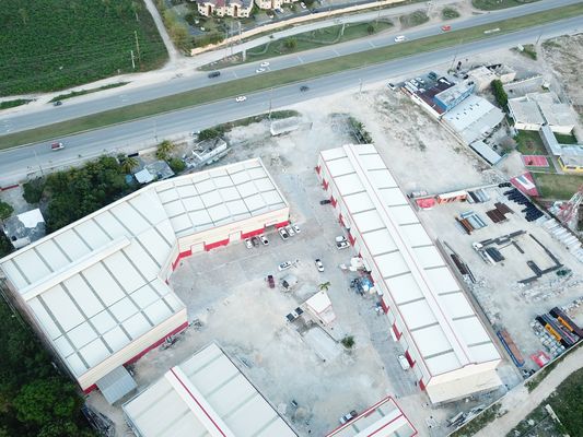 Construction de bâtiments en acier solide préfabriqué