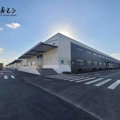 Entrepôt de fenêtre en PVC préfabriqué bâtiment Structure en acier soudé Entrepôt OEM