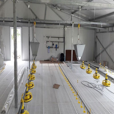 SGS Ferme de bétail maison préfabriquée cadre automatique en acier poulailler