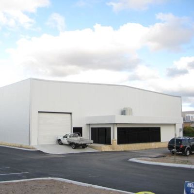 Constructions de hangars d'aéronefs multifonctionnels