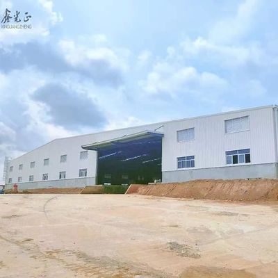 Entrepôt de construction préfabriqué en acier avec panneau ignifuge