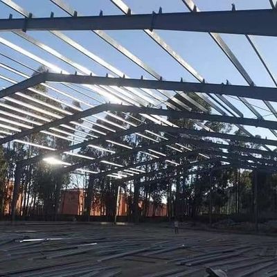 Entrepôt de construction préfabriqué en acier avec panneau ignifuge