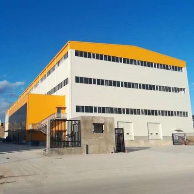 Q355B Chambres préfabriquées en acier entrepôt préfabriqué en acier sur mesure