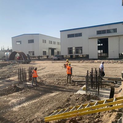 Q355B Chambres préfabriquées en acier entrepôt préfabriqué en acier sur mesure