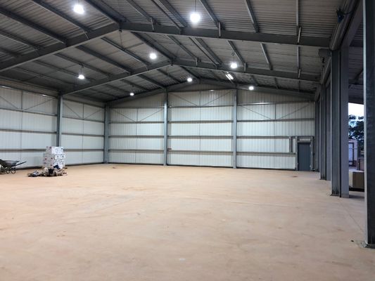 Entrepôt de bâtiment en acier 100% recyclé avec disposition flexible