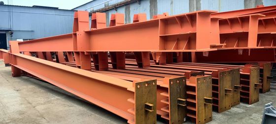 Construction de bâtiments en acier à grande hauteur entrepôt galvanisé à chaud OEM