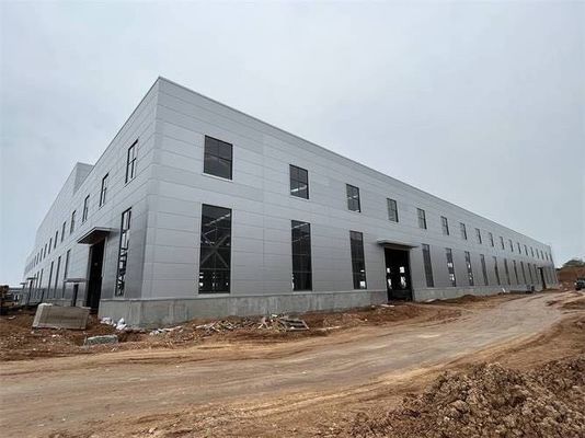 Atelier d'entreposage de structures en acier préfabriquées sur mesure