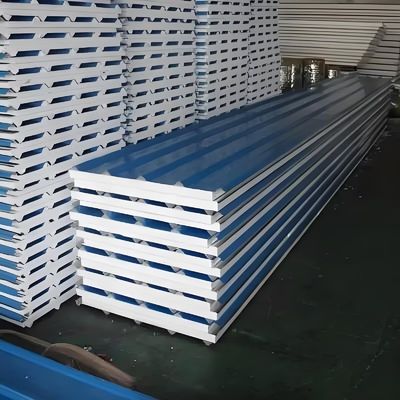 Fabrication préfabriquée d'une structure en acier de haute qualité