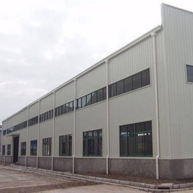 Fabrication préfabriquée d'une structure en acier de haute qualité