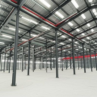 Entrepôt préfabriqué en structure d'acier avec bâtiment à pannes de type C ou Z