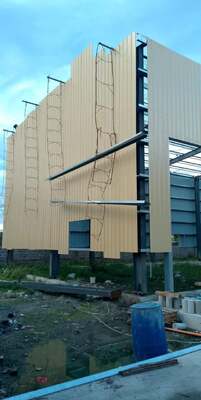 Atelier professionnel de fabrication de métaux fournissant des solutions de coupe et d'assemblage de soudure de tôles sur mesure pour l'industrie