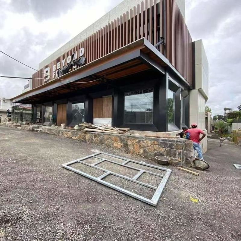 Q355B Maison préfabriquée en acier avec une durée de vie de plus de 50 ans et une construction rapide