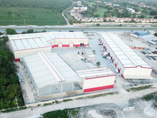 Construction de bâtiments en acier solide préfabriqué